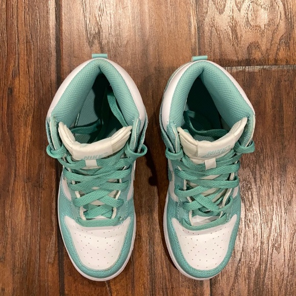 NIKE Air Jordan EUC - Picture 7 of 9